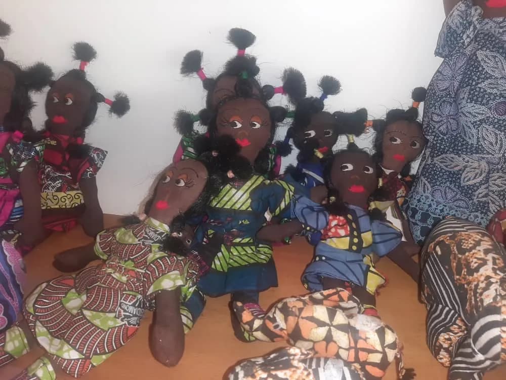 KITENGE DOLLS (per doll)