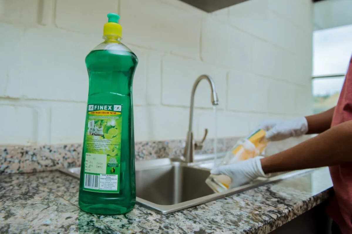 Dish Wash and Glass Wash Liquid Soap - Lemon Fragrance 1L (16 Bottle in Carton)