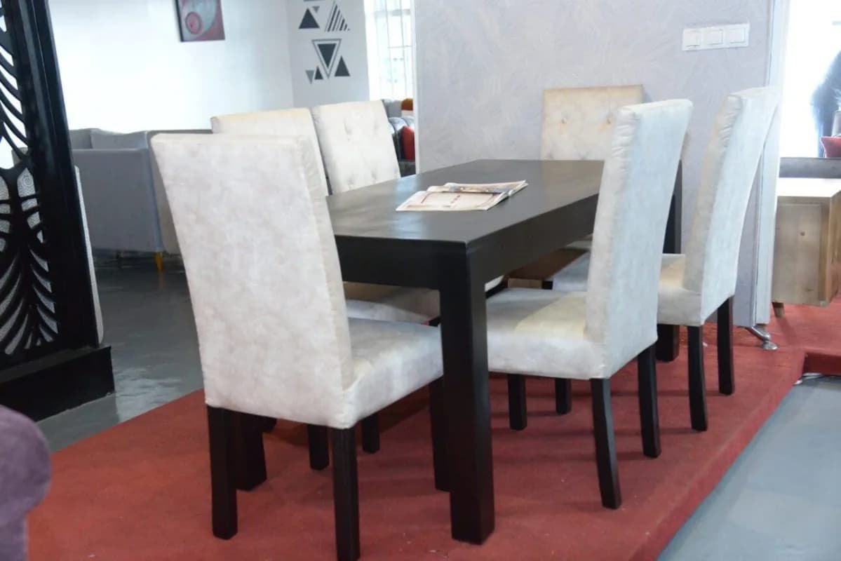 6 CHAIRS DINING SET IN PINEWOOD ( 1800X900MM )