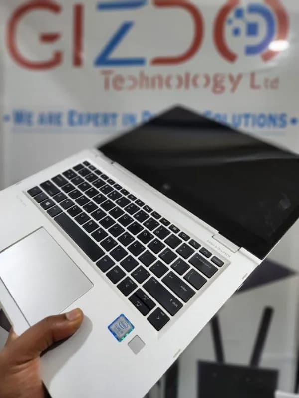 HP 1030 G2