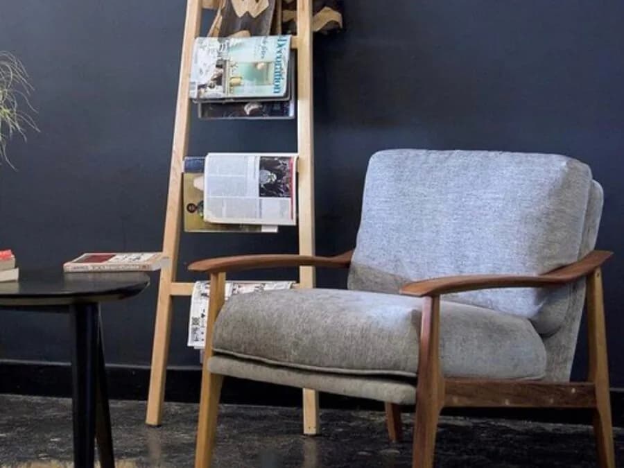 Evelyne Chair