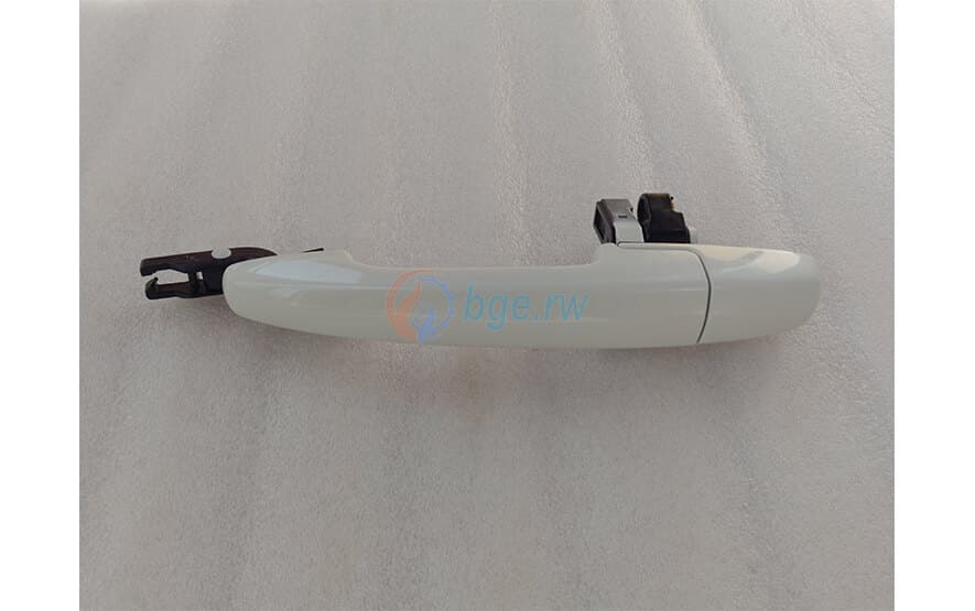 HANDLE, REAR DOOR OUT, LH (WHITE)