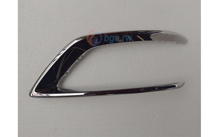 GARNISH, FRONT FOG LAMP BEZEL, RH