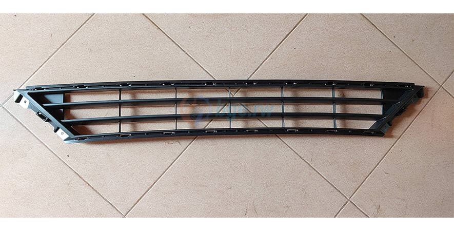 GRILLE, RADIATOR LOWER