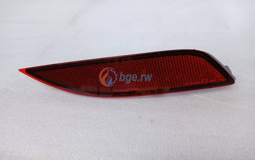 REAR REFLECTOR RH